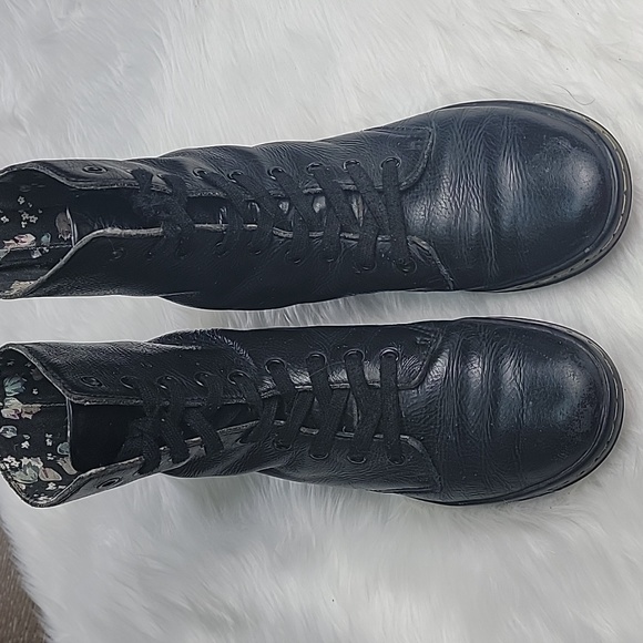 DR. MARTENS Stratford Black Leather Floral Lined Lace Up Fold Over Punk Boots 7 - Picture 3 of 15